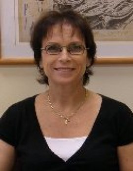 יעל פלד, סגנית המנהל לאַחֲיוּת, פרא רפואיים ותפעול